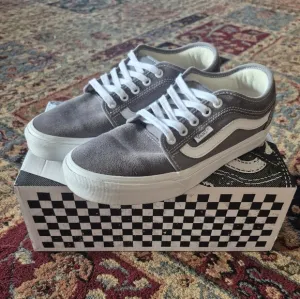 Vans Skate Chukka Low Sidestrip Light Grey Men Size 7.5 Women Size 9