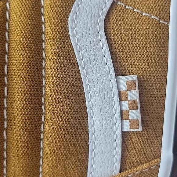 Van's Skate SK8-Hi Brand new in the box no lid authentic uper textile size women