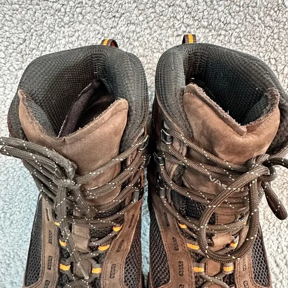 Vasque Breeze Mid Mens 11 Brown Gore Tex Vibram hiking outdoor waterproof boots