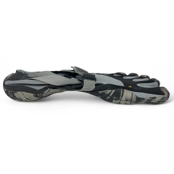 Vibram KSO FiveFingers Shoes Mens 43 US 9.5 10 Gray Black Minimalist Barefoot