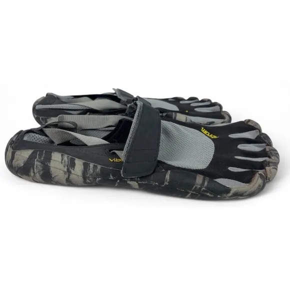 Vibram KSO FiveFingers Shoes Mens 43 US 9.5 10 Gray Black Minimalist Barefoot