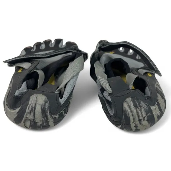 Vibram KSO FiveFingers Shoes Mens 43 US 9.5 10 Gray Black Minimalist Barefoot