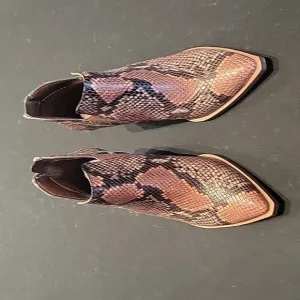Vince Camuto booty snake skin