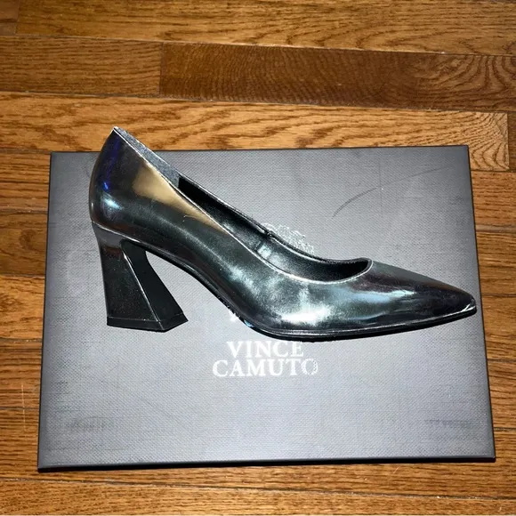 Vince Camuto Hailenda Pointed Toe Pumps Reflective Metallic Silver Women’s 5