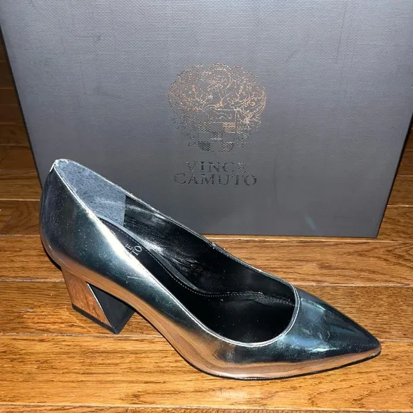 Vince Camuto Hailenda Pointed Toe Pumps Reflective Metallic Silver Women’s 5