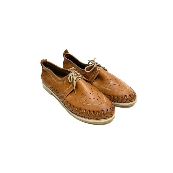 Vintage 1970s brown leather woven lace up casual deck shoes