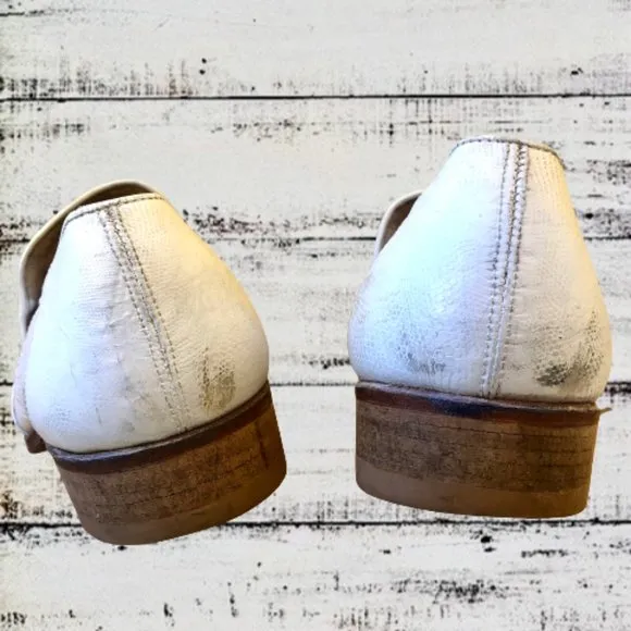 Vintage 80's Mens Dress Loafer White Leather Snake Print Queen French 10.5