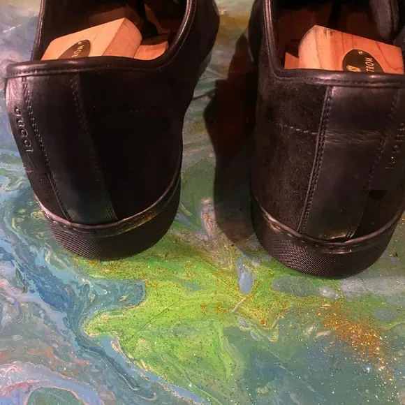Vintage classic Gucci Black Leather Sneaker SIZE 10 1/2 D