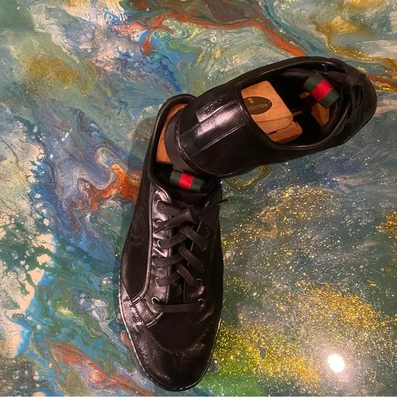Vintage classic Gucci Black Leather Sneaker SIZE 10 1/2 D