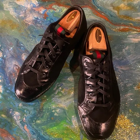 Vintage classic Gucci Black Leather Sneaker SIZE 10 1/2 D