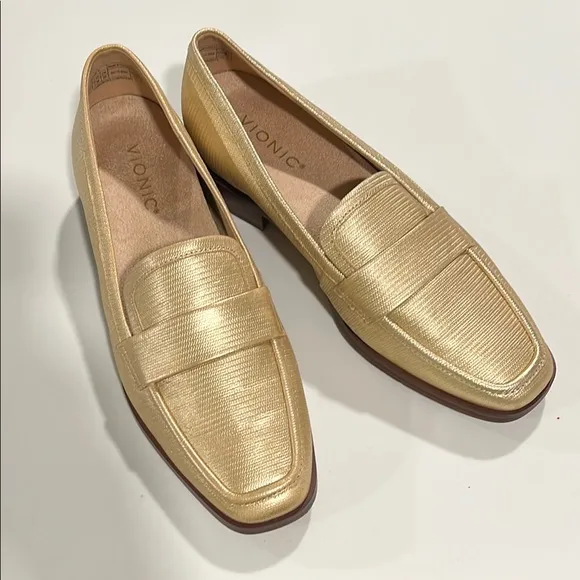 Vionic - Gold Loafers, 8.5 nwot