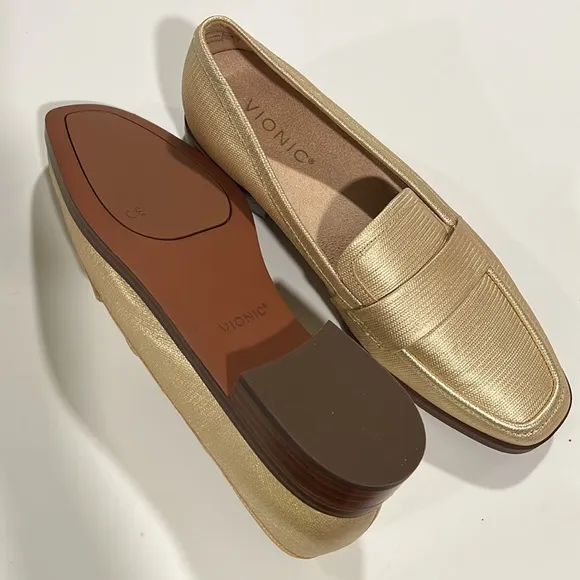 Vionic - Gold Loafers, 8.5 nwot