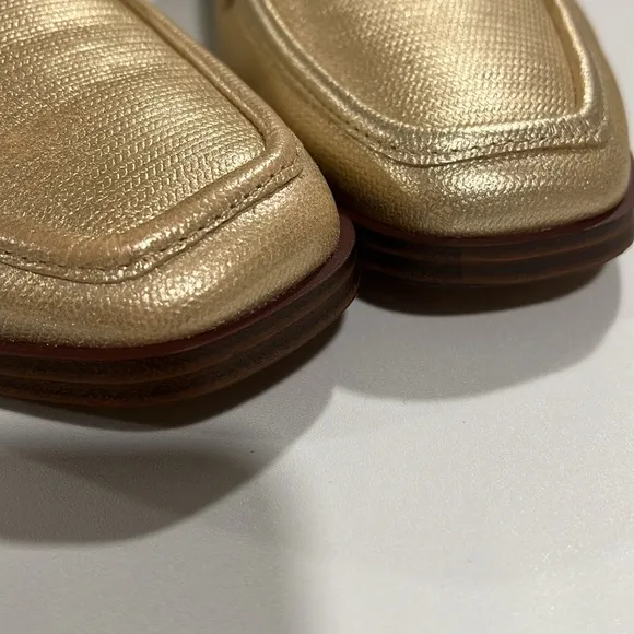 Vionic - Gold Loafers, 8.5 nwot