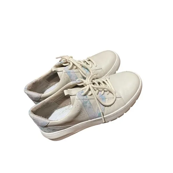 VIONIC Women's Abyss Simasa Casual Lace-Up Sneaker- Supportive Walking S…