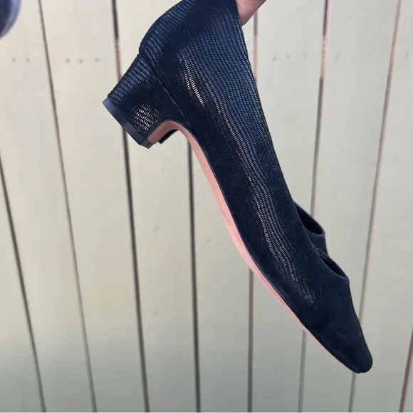 Váneli Astyr Women Black Pointed Block Heel Pump Shoes