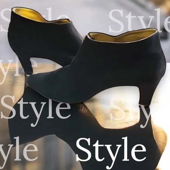 VTG DONNA KARAN rare heel booties