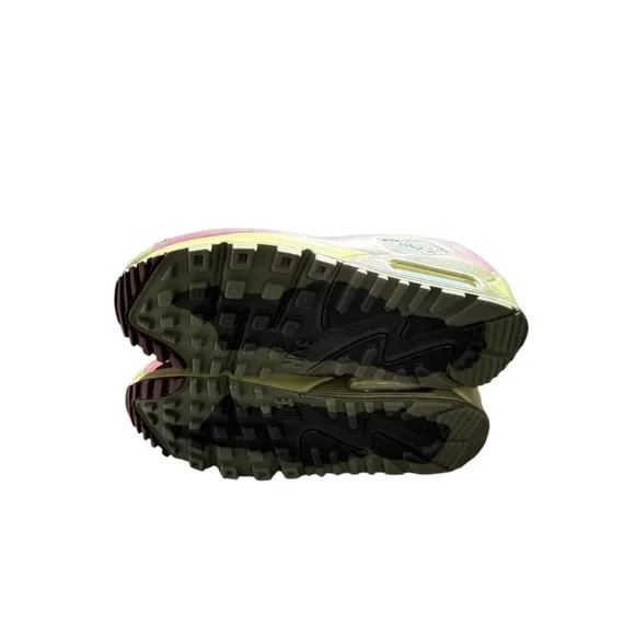 Waterproof Nike Air Max 90 Gore-Tex Shoes Size 3.5 y