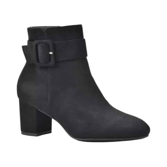White Mountain Womens White Mountain Freckly Ankle Boots Black size 7 Buckle