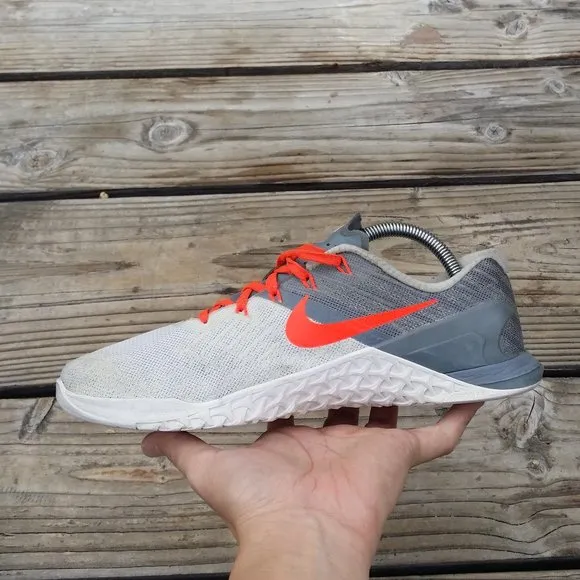 Women Nike Metcon 3 Platinum Crimson Gym Training Shoes Sneakers