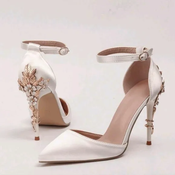 Women Rhinestone &amp; Flower Decor Point Toe Stiletto Heeled Pumps, Fashionable