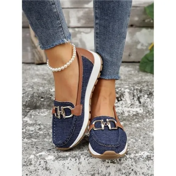 Women's Casual Sports Shoes With Comfortable Soft Sole And Metal Chain Decor