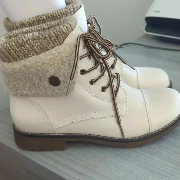 Women's Duena Booties