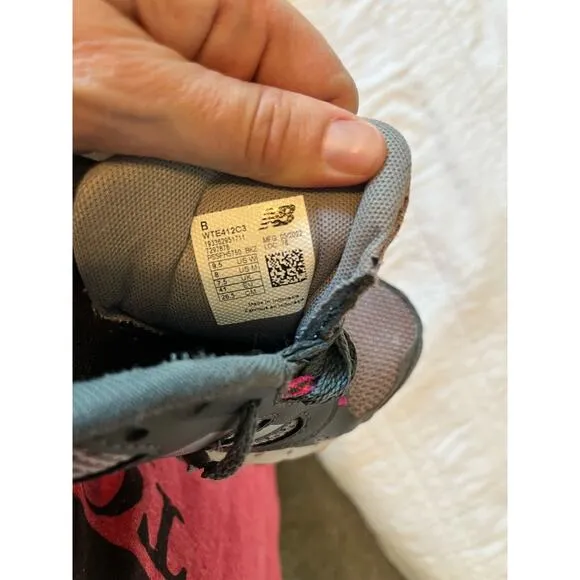 Women’s New Balance 412 Running Athletic Training Shoes Sz 9.5 Gray Pink