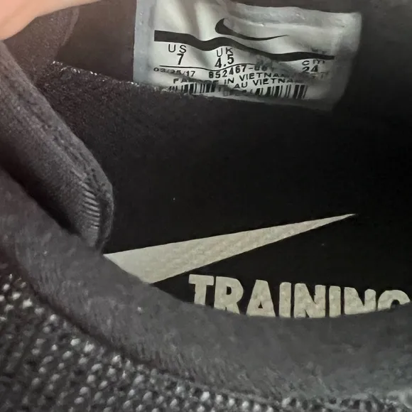 Women’s Nike Flex Supreme TR5 Training Running Sneakers