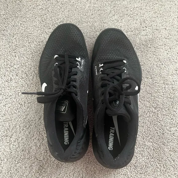 Women’s Nike Flex Supreme TR5 Training Running Sneakers