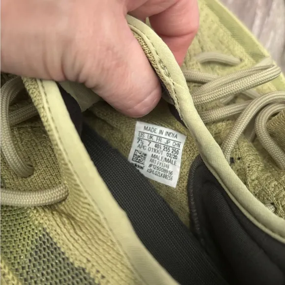 Yeezy Athletic Shoes in Olive Green
