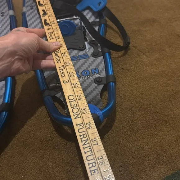 Yukon Charlie's Mountain Profile 825 blue Black Snowshoes with Carrying Bag